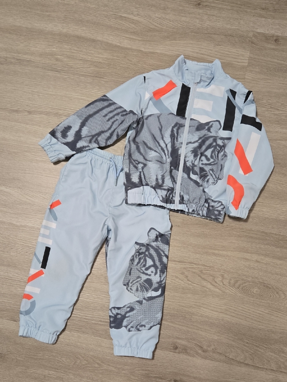 Kenzo Kids Pale Blue Tiger Graphic Tracksuit Set, Size 3-4y